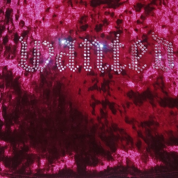 FOREVER 21 velvet red “wanted” crop top - Picture 2 of 2
